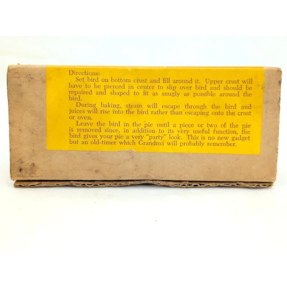 Vintage Yankee Pie Bird England In Original  Box Case Label Charles Zahn USA
